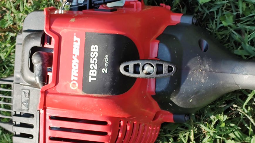 Troybilt TB25SB weedeater